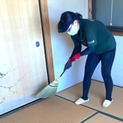 ⑥簡易清掃（ほうき・掃除機）